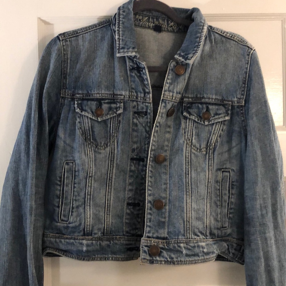 American Eagle Cropped Jean Jacket